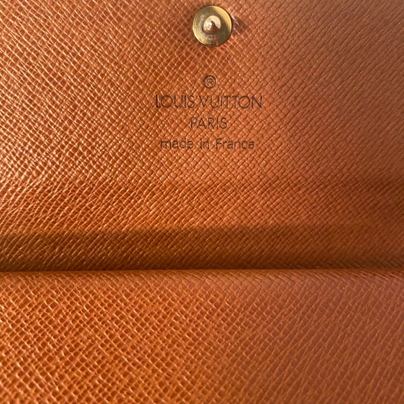 AUTHENTIC Louis Vuitton long trifold wallet - Picture 4 of 5